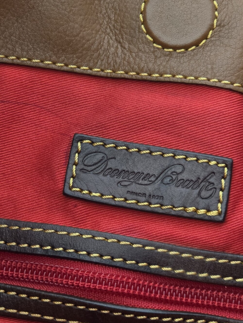 Dooney & Bourke Brown Leather Hobo Shoulder Bag Large Red Lining - Picture 12 of 16